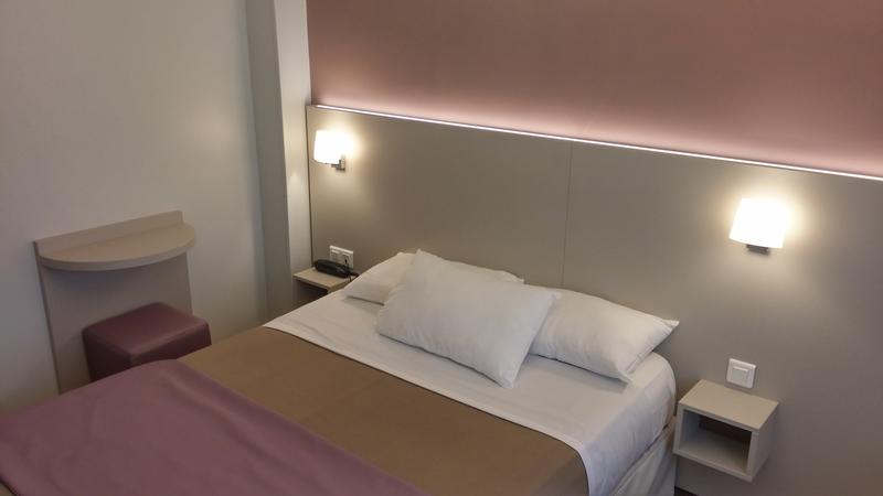 ** Modern Hotel photo 3