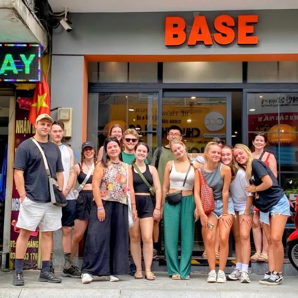Base Backpackers photo 5