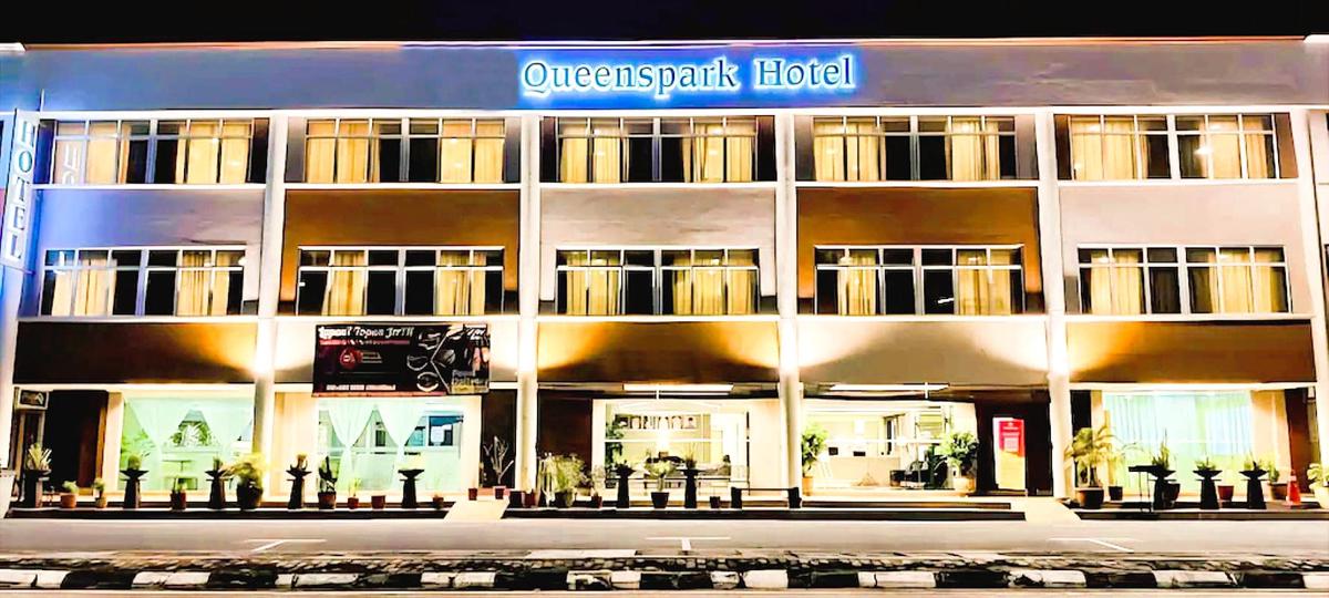 Desa Queenspark Hotel photo 2