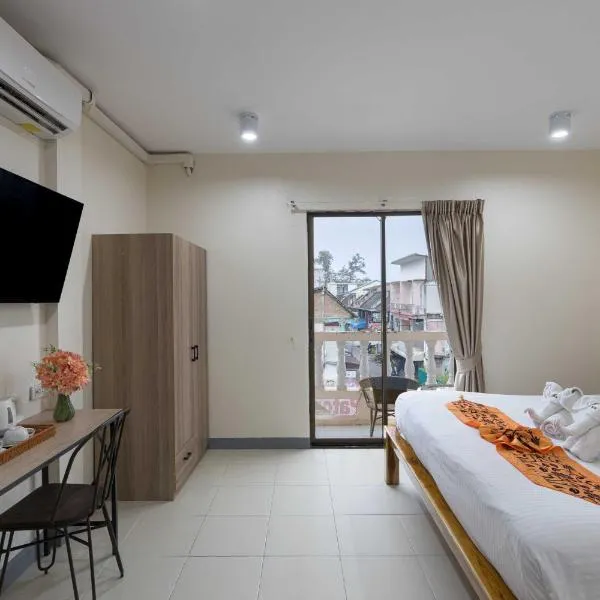 3Plus1 Hostel Patong photo 5