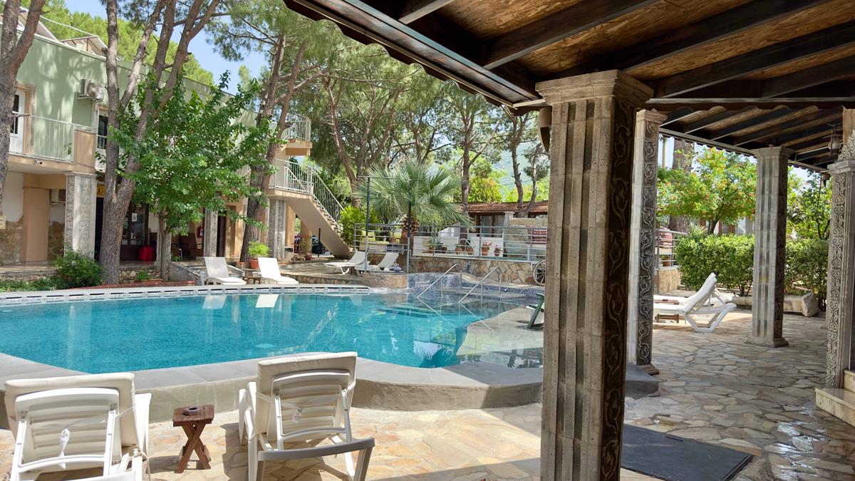 Atillas Getaway photo 2