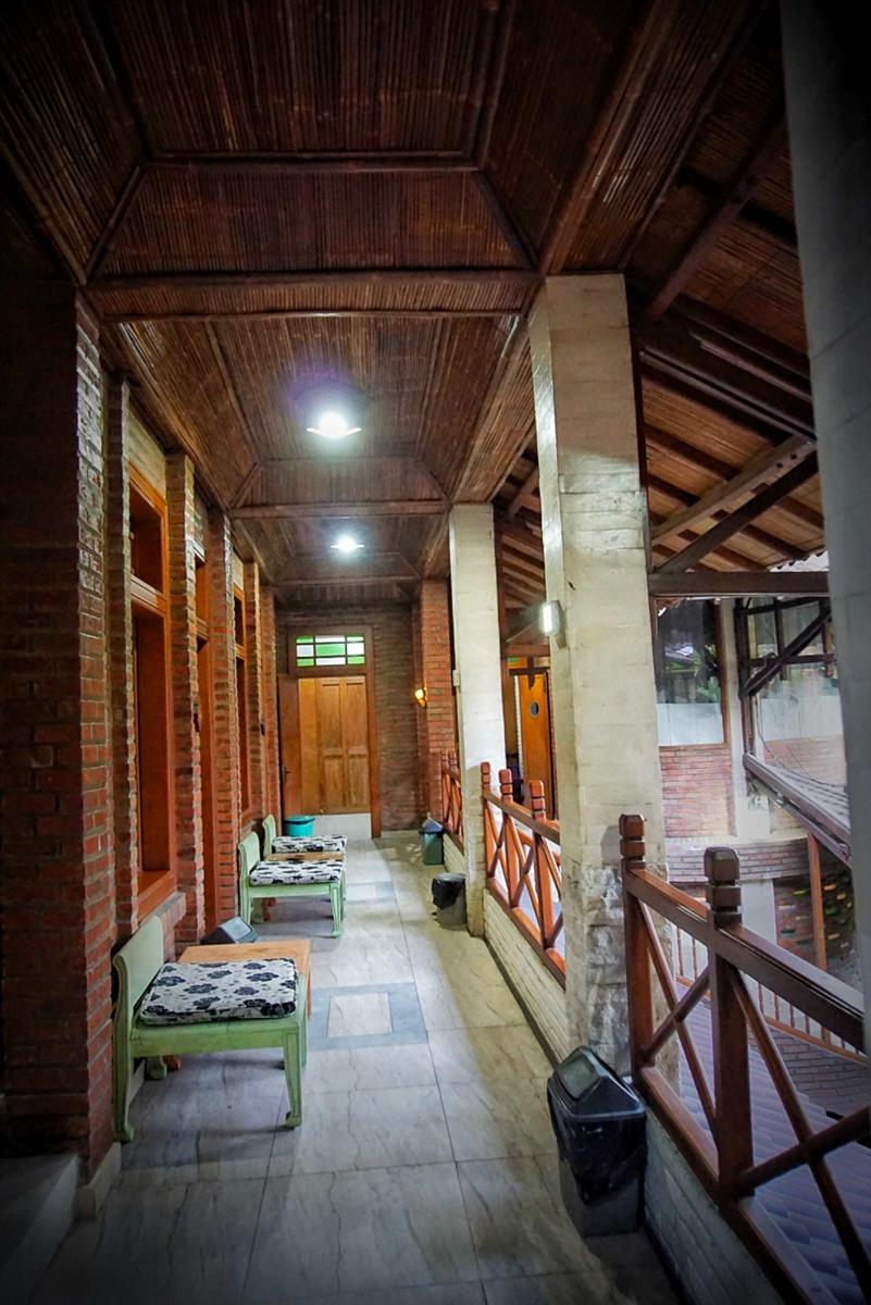 Ary's Hotel Yogyakarta photo 4