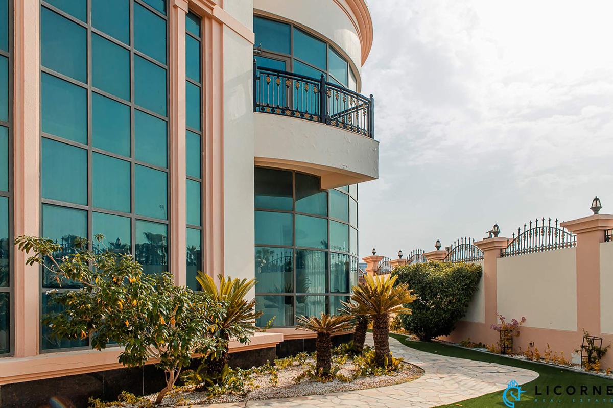 Full Moon Villa photo 2