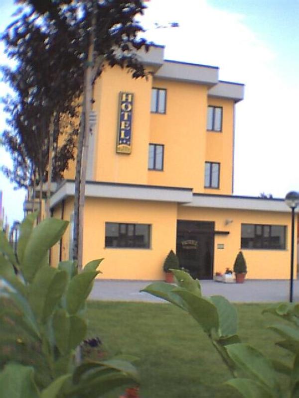 Hotel Majestic - of San Giuliano Milanese photo 2