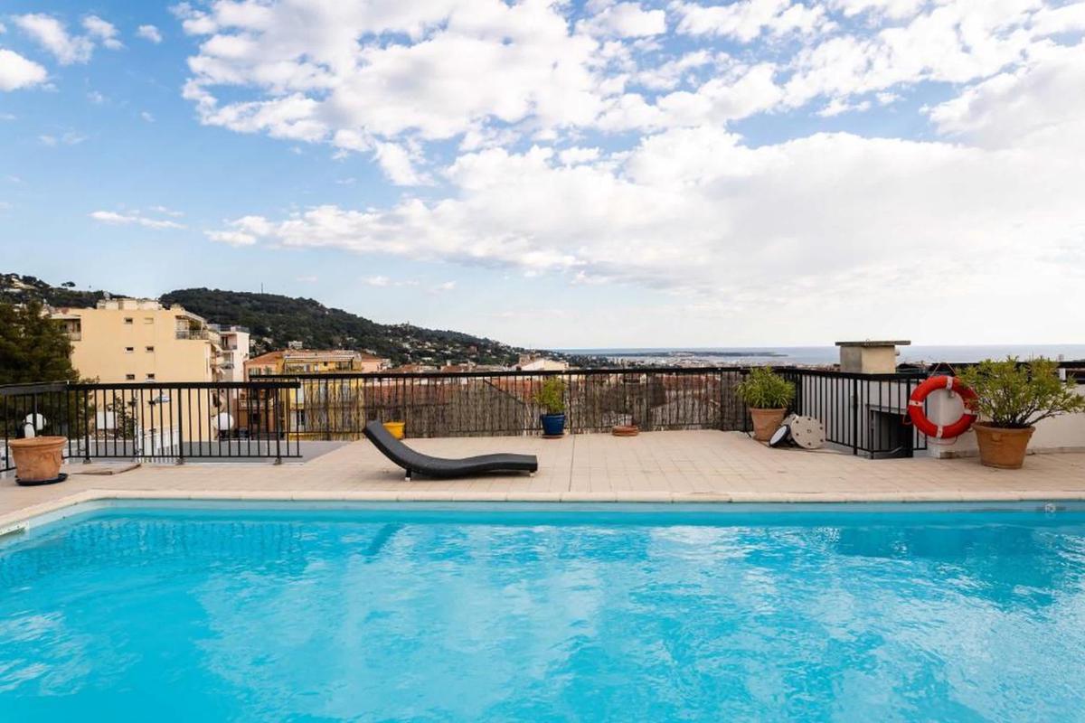 Adonis Cannes photo 3