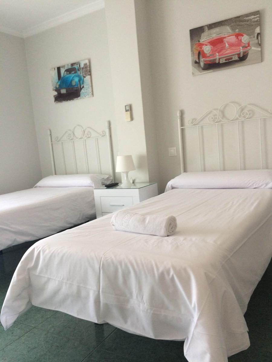 Hostal Acemar photo 4