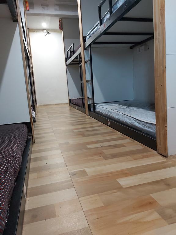 Arya Dormitory Hotel photo 2