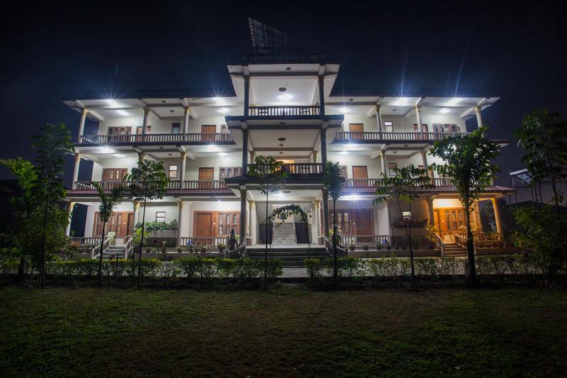 Chitwan Forest Resort photo 1