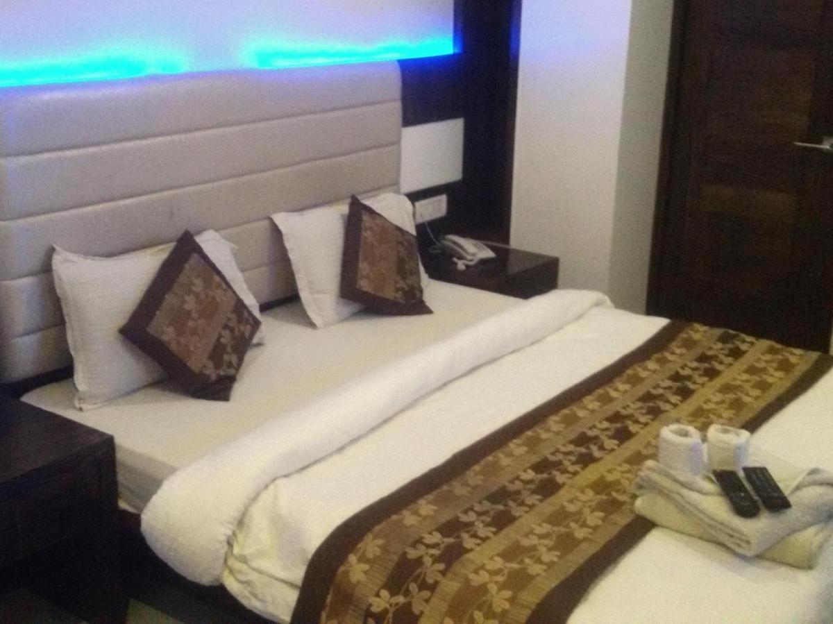 Hotel Saffron Inn@ New Delhi Railway Station photo 3