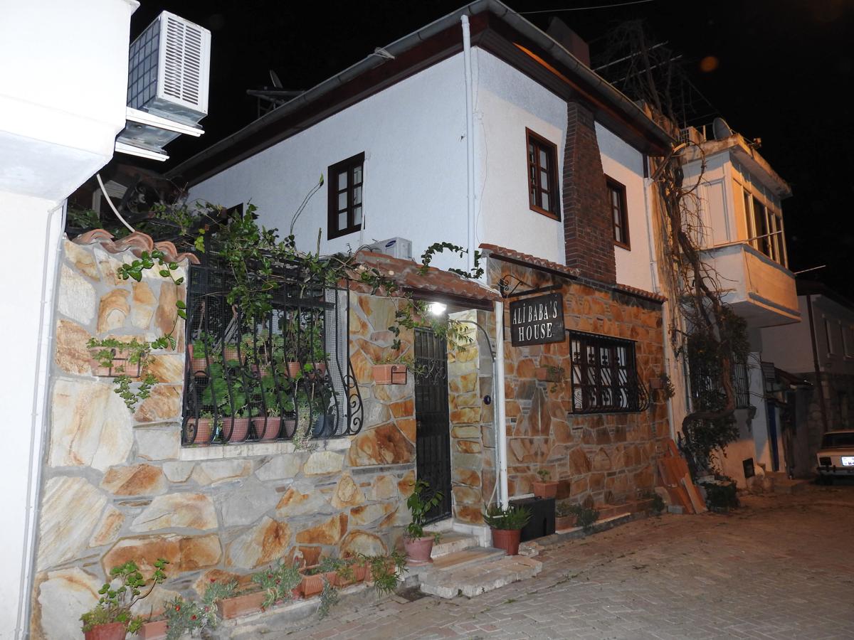 Alibabas House photo 4