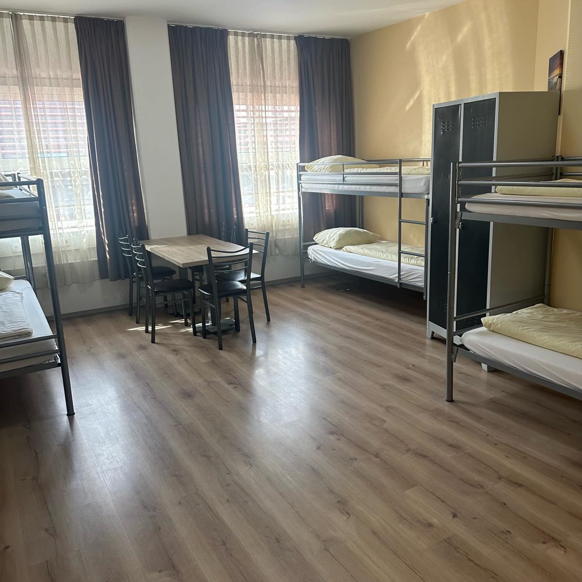Low Budget Hostel photo 3