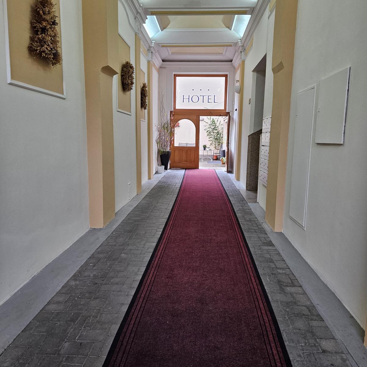 Hotel Claris photo 4