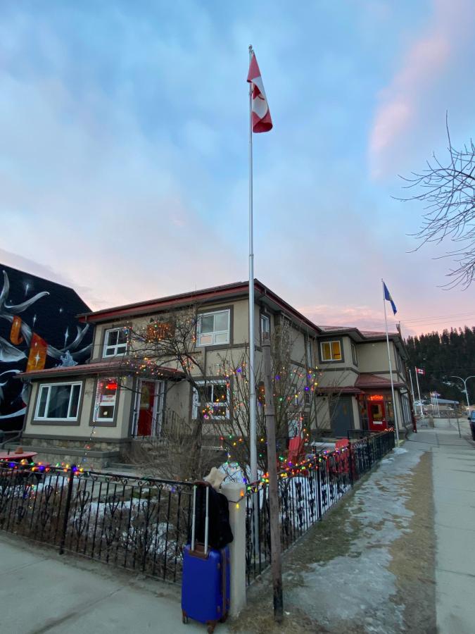 Jasper Downtown Hostel photo 6