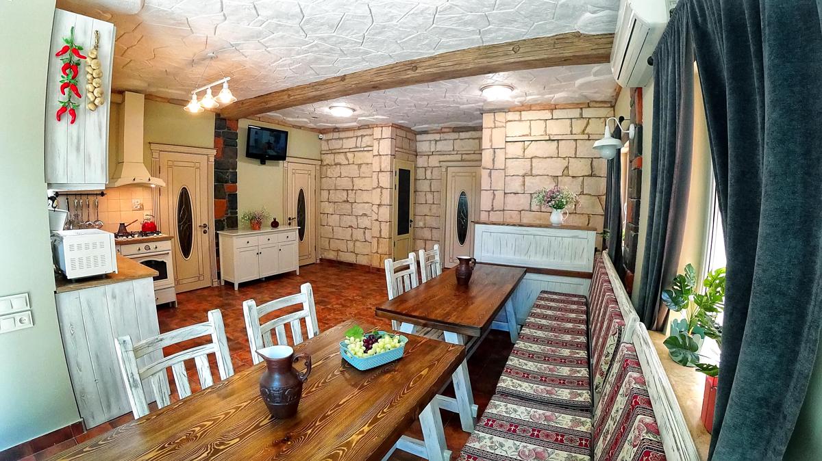 Retro Hostel & Tours photo 1