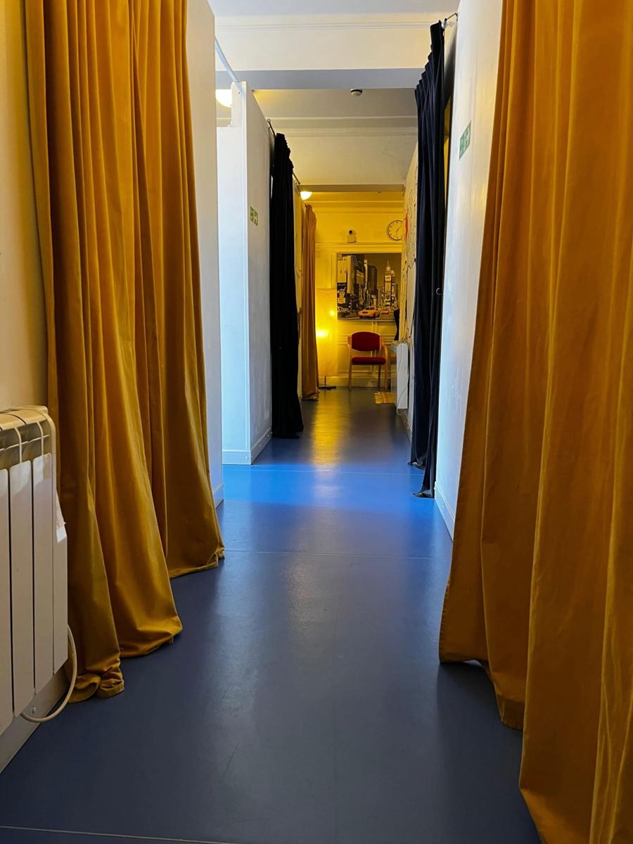The Queens Hostel photo 2