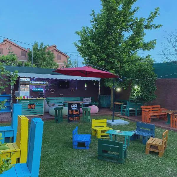 The Hood Hostel & Day Tours photo 5