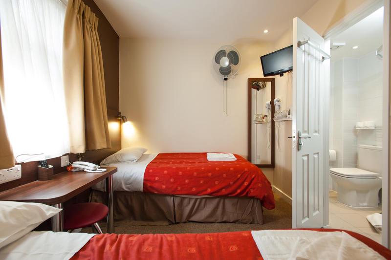 Marble Arch Inn photo 4