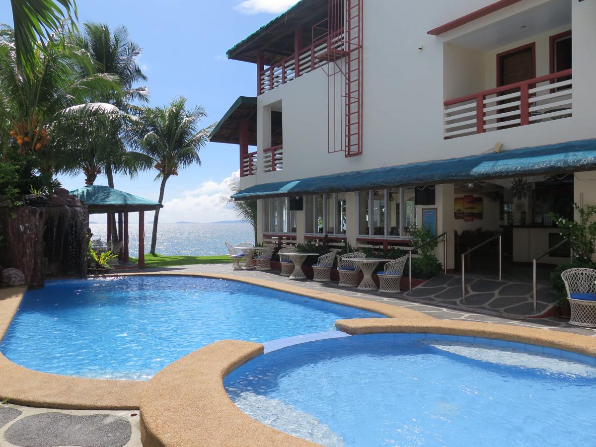 Badladz Beach & Dive Resort photo 1