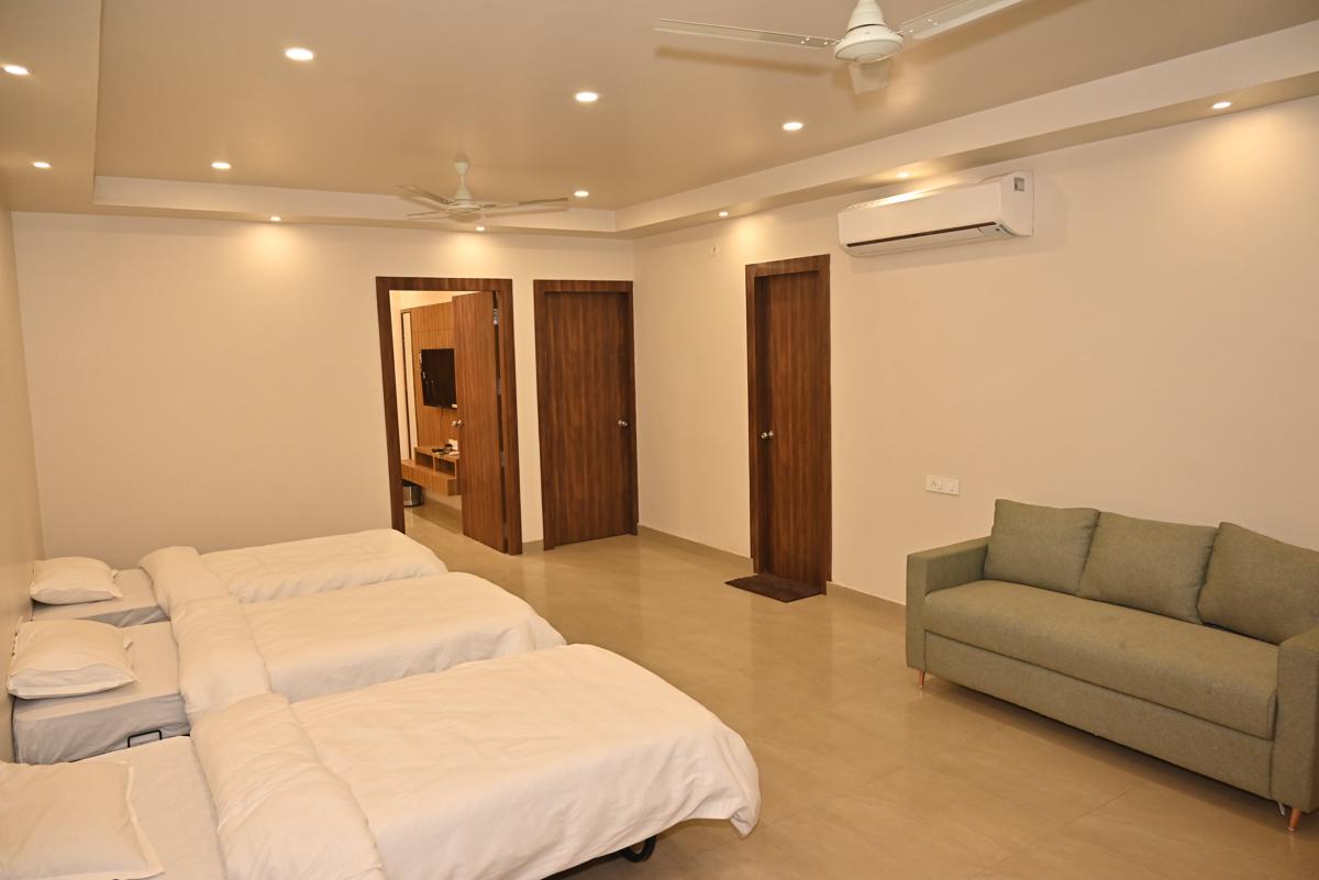 Atharv Kaashi photo 1
