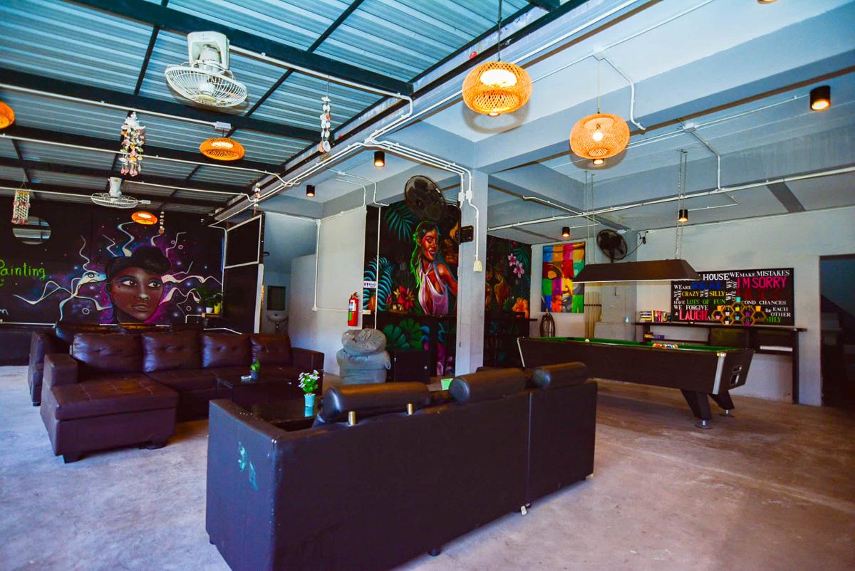 Eclipse Hostel and Bar photo 3