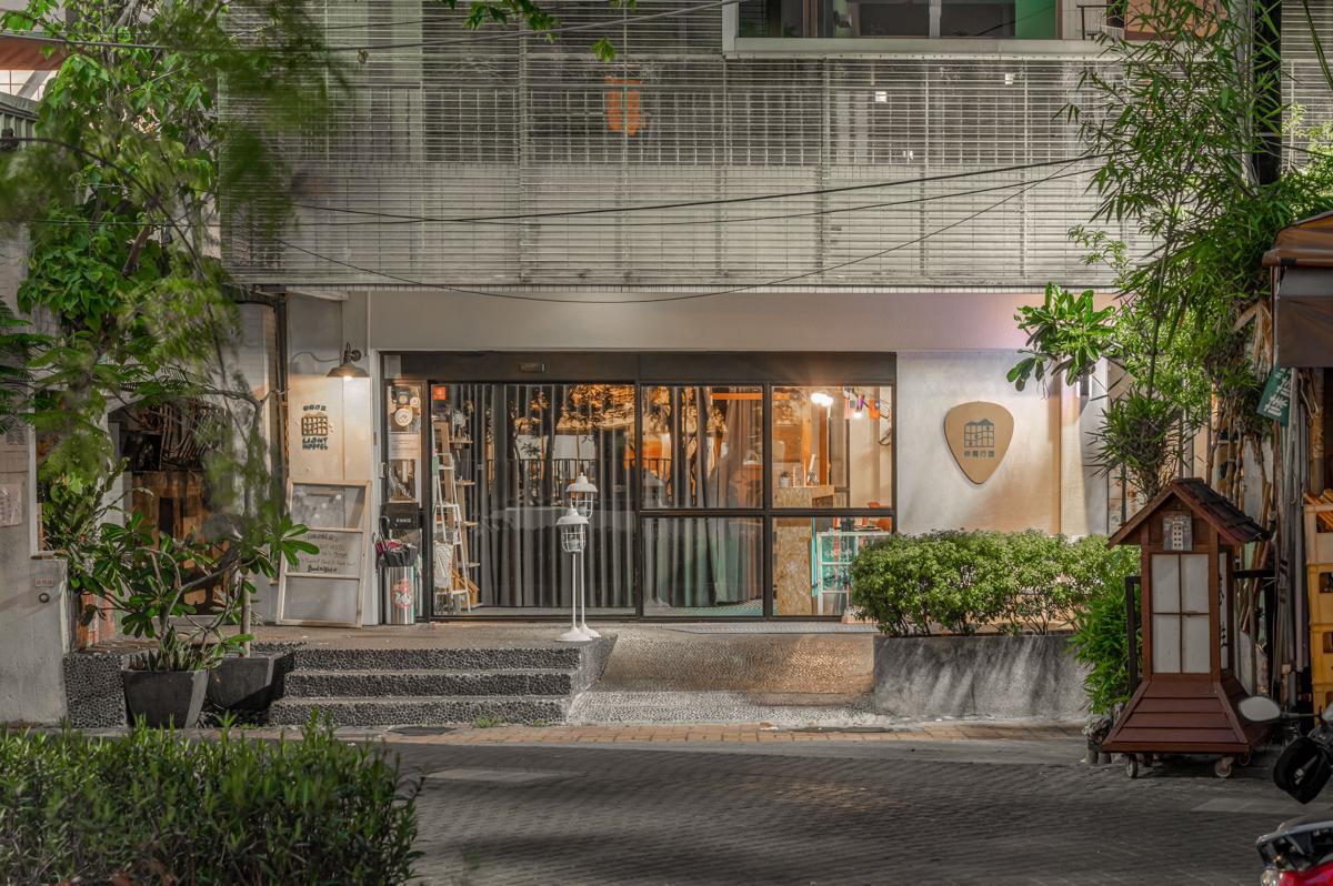 Light Hostel Tainan photo 2