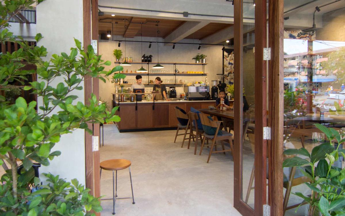 Tan Hostel x Cafe photo 4
