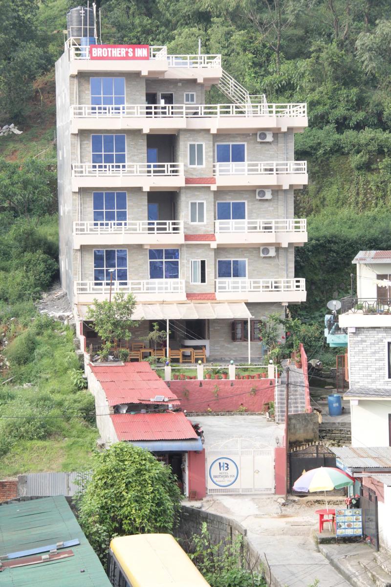 Hotel Brothers Inn & Backpackers Stay photo 1