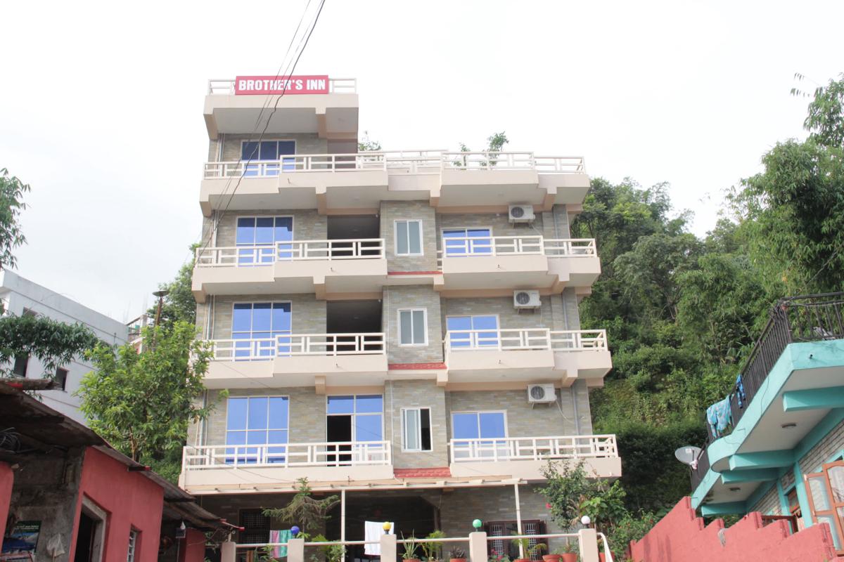 Hotel Brothers Inn & Backpackers Stay photo 2