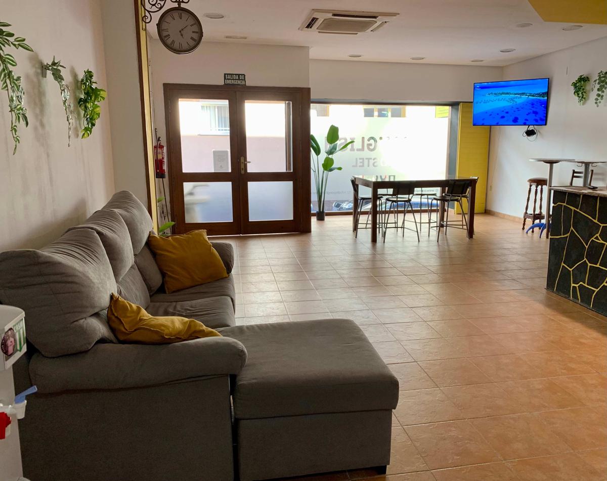 Spanglish Hostel Benidorm photo 4