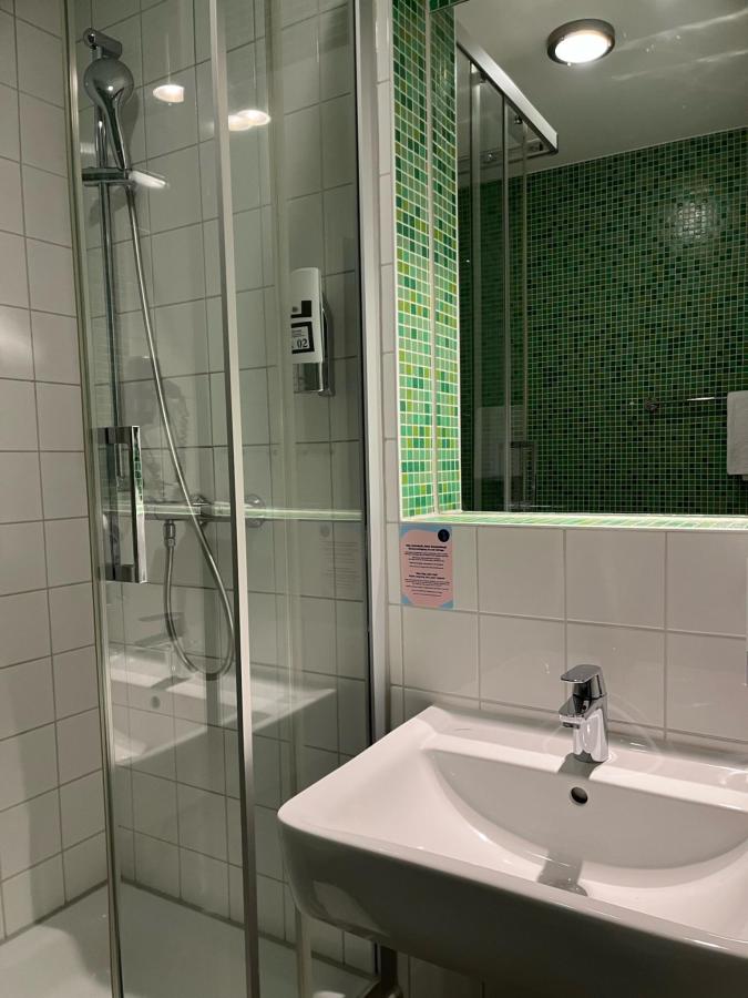 MEININGER Berlin Alexanderplatz photo 6