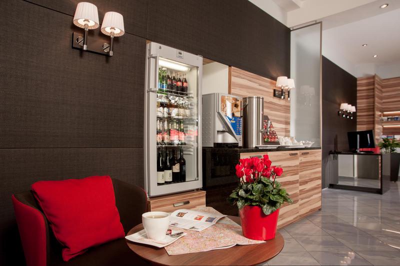 Hotel Lucia photo 4