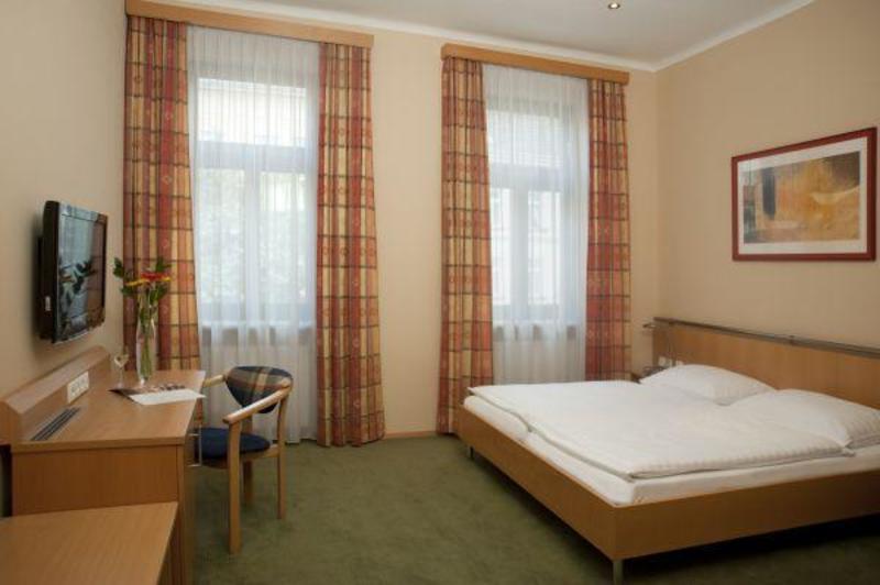 Hotel Lucia photo 6
