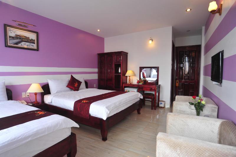 Ruby Hotel photo 2