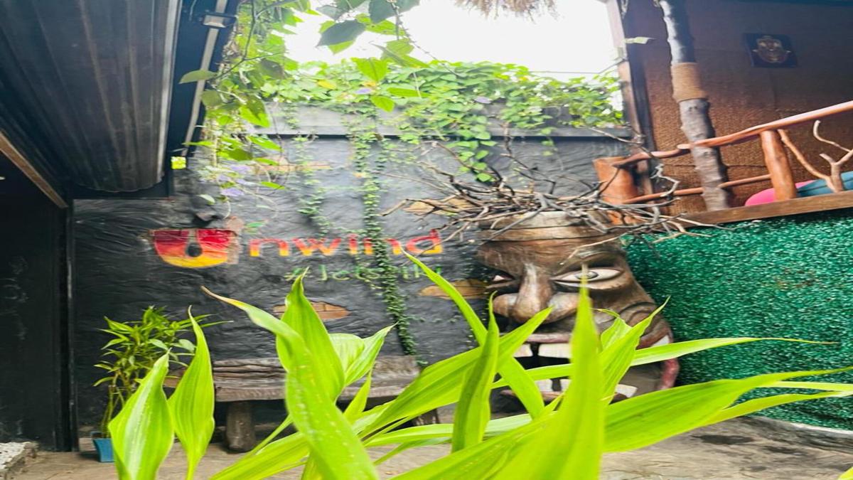 Unwind Restaurant and Hostel photo 2