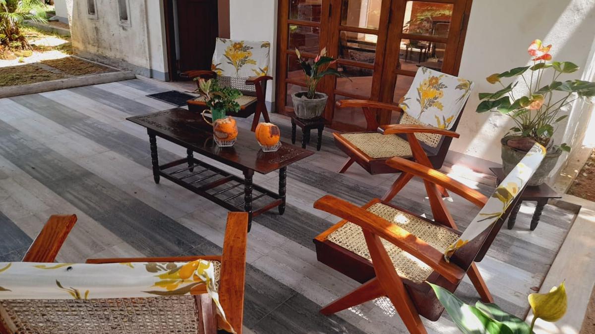 Olive Green Villa for Airport Transit photo 4