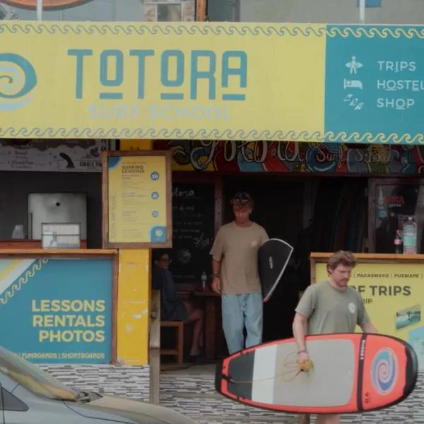 Totora Surf Hostel photo 5