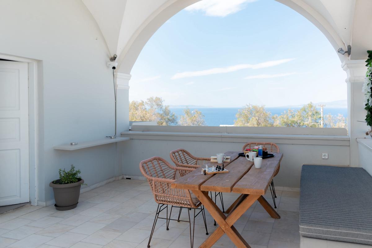 Central Hostel Oia photo 3