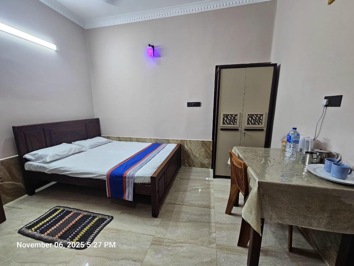 AJK Villa photo 4