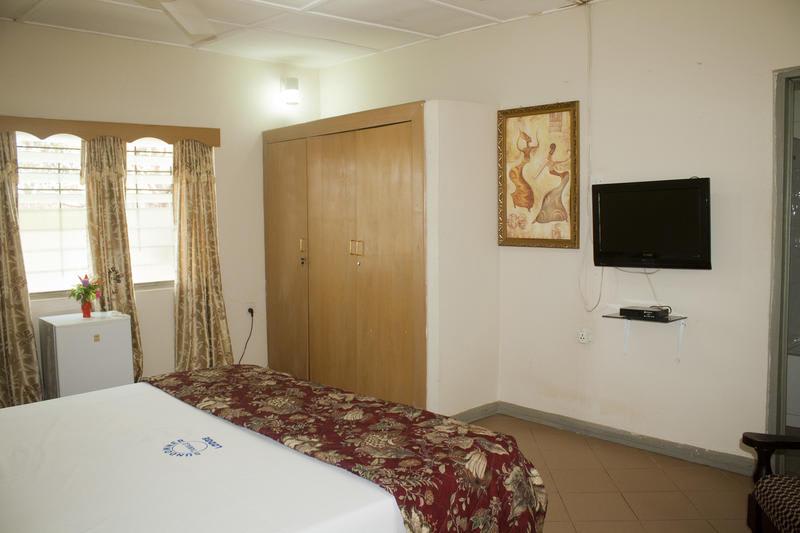 Sundowner Lodge photo 3