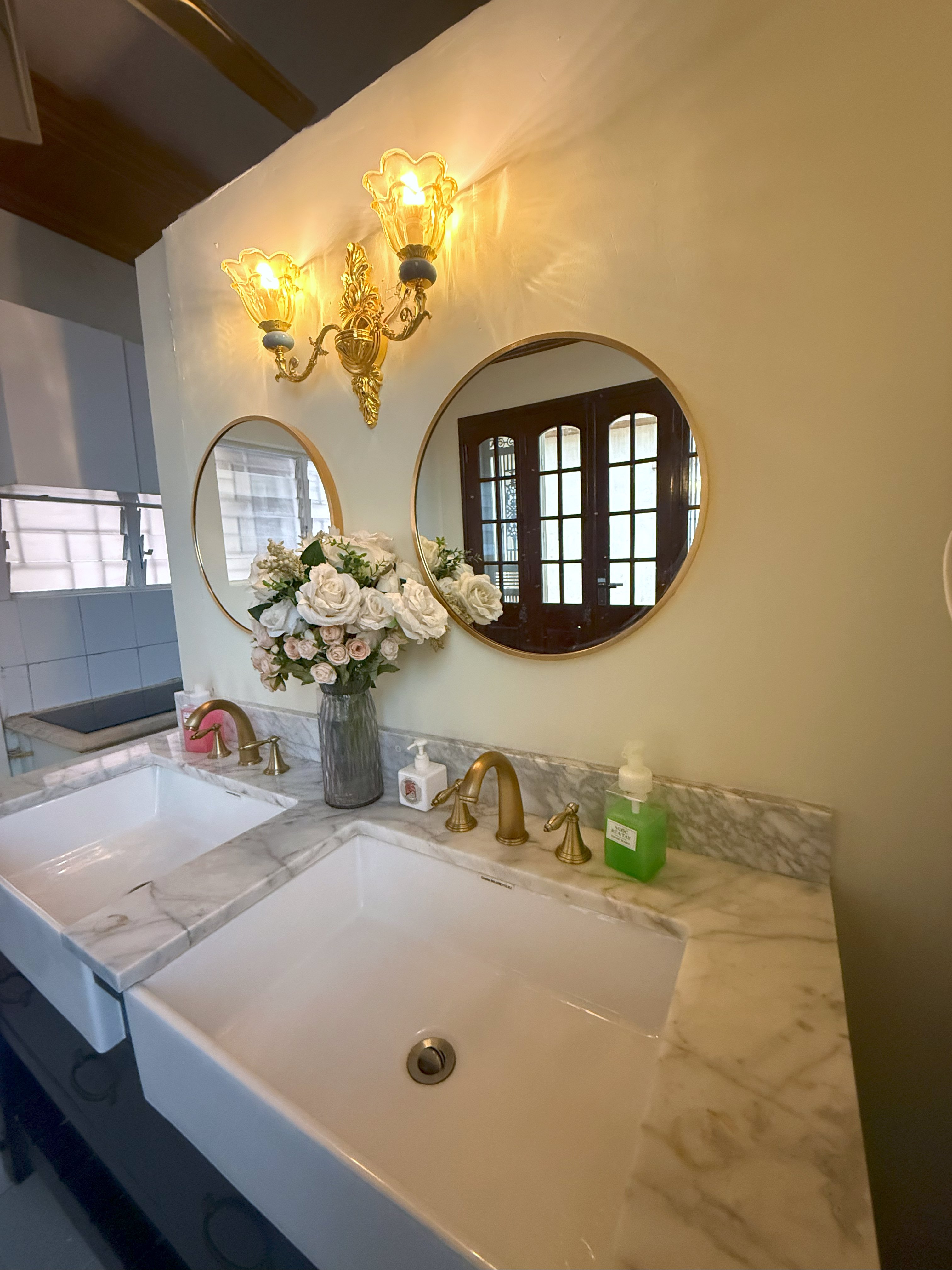 LushStay Cao Ba Quat