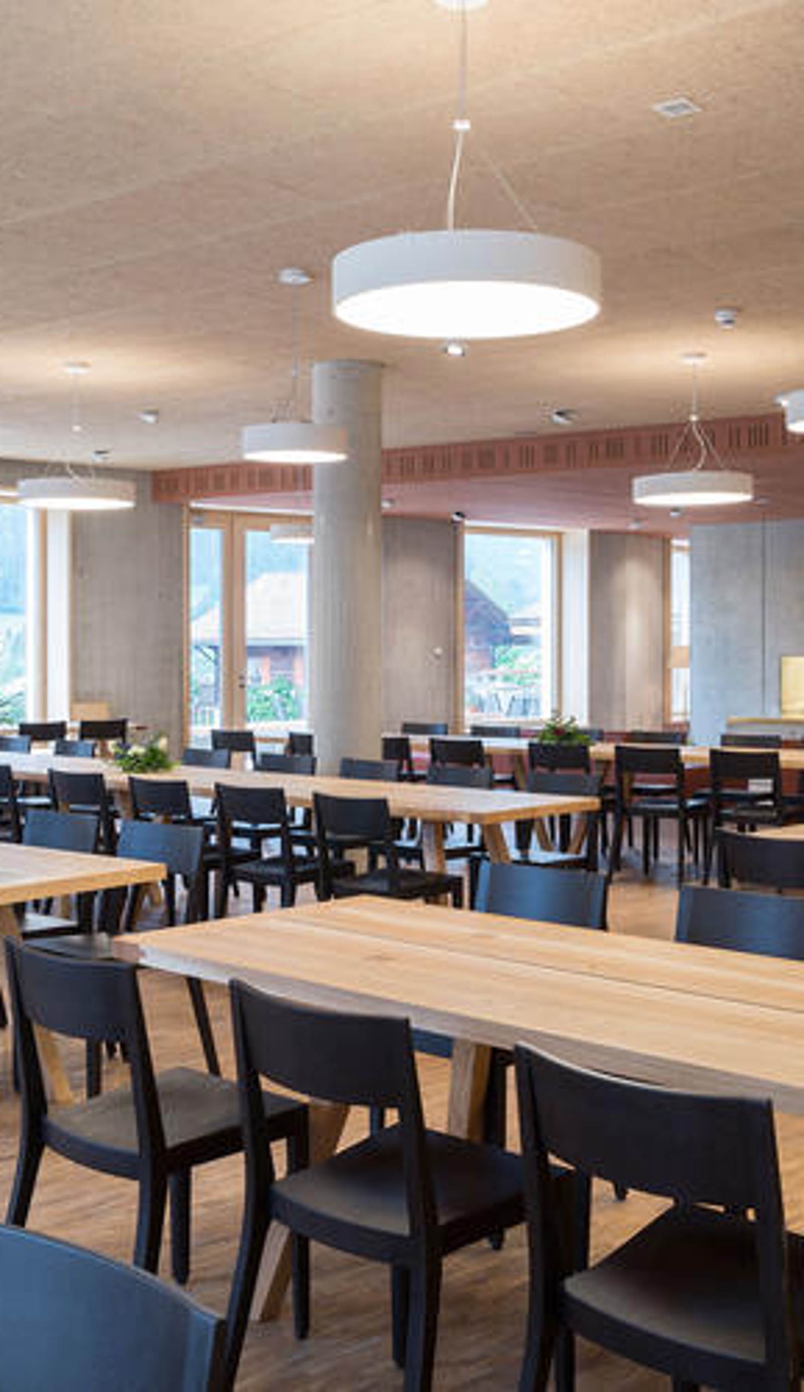Saanen-Gstaad Youth Hostel