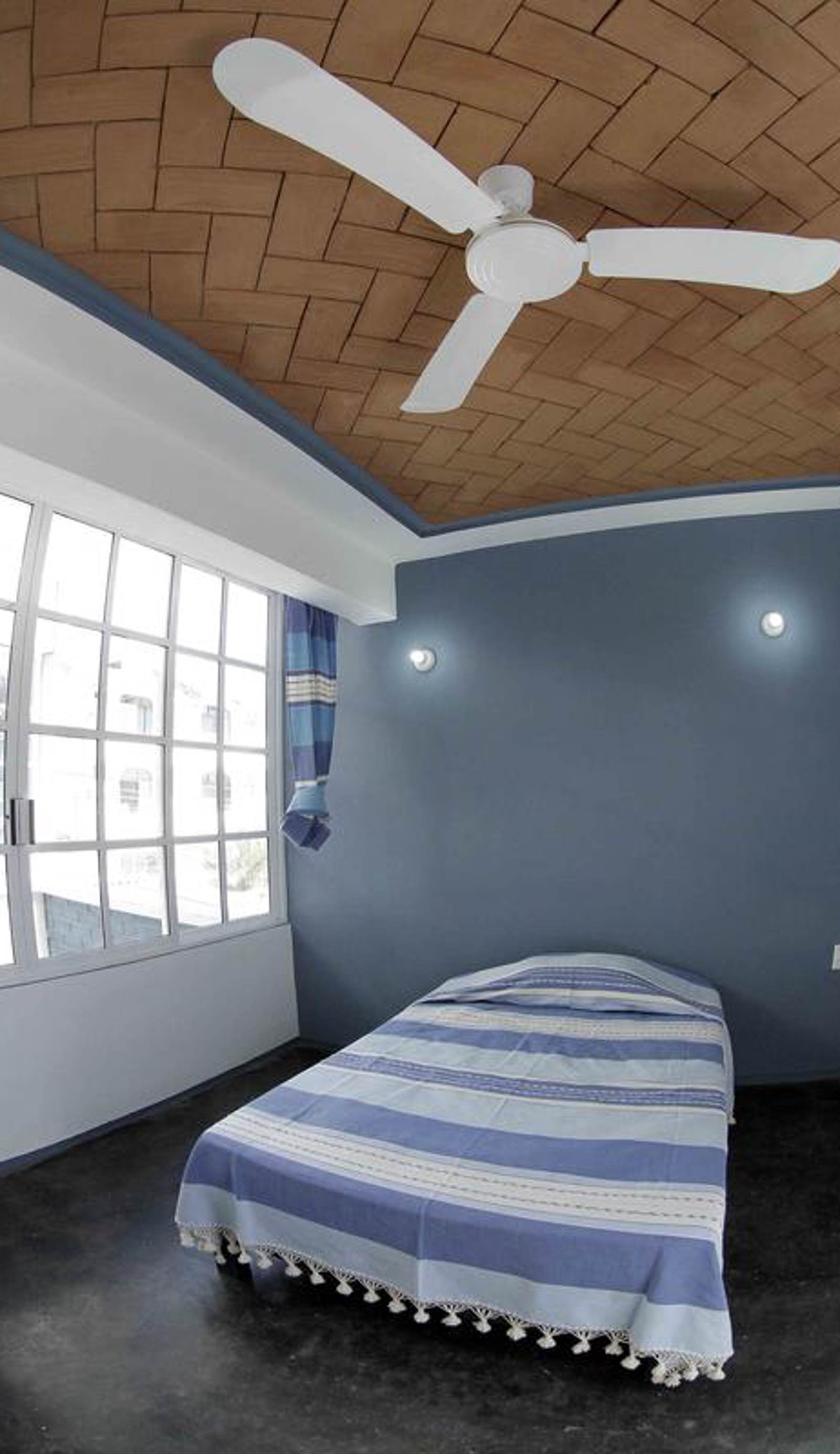 Hostal Azul y Blanco