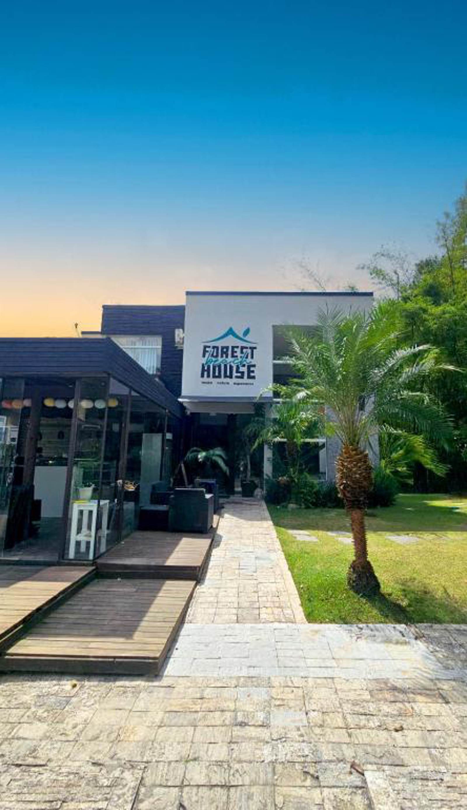 Foresthouse Beach Hostel