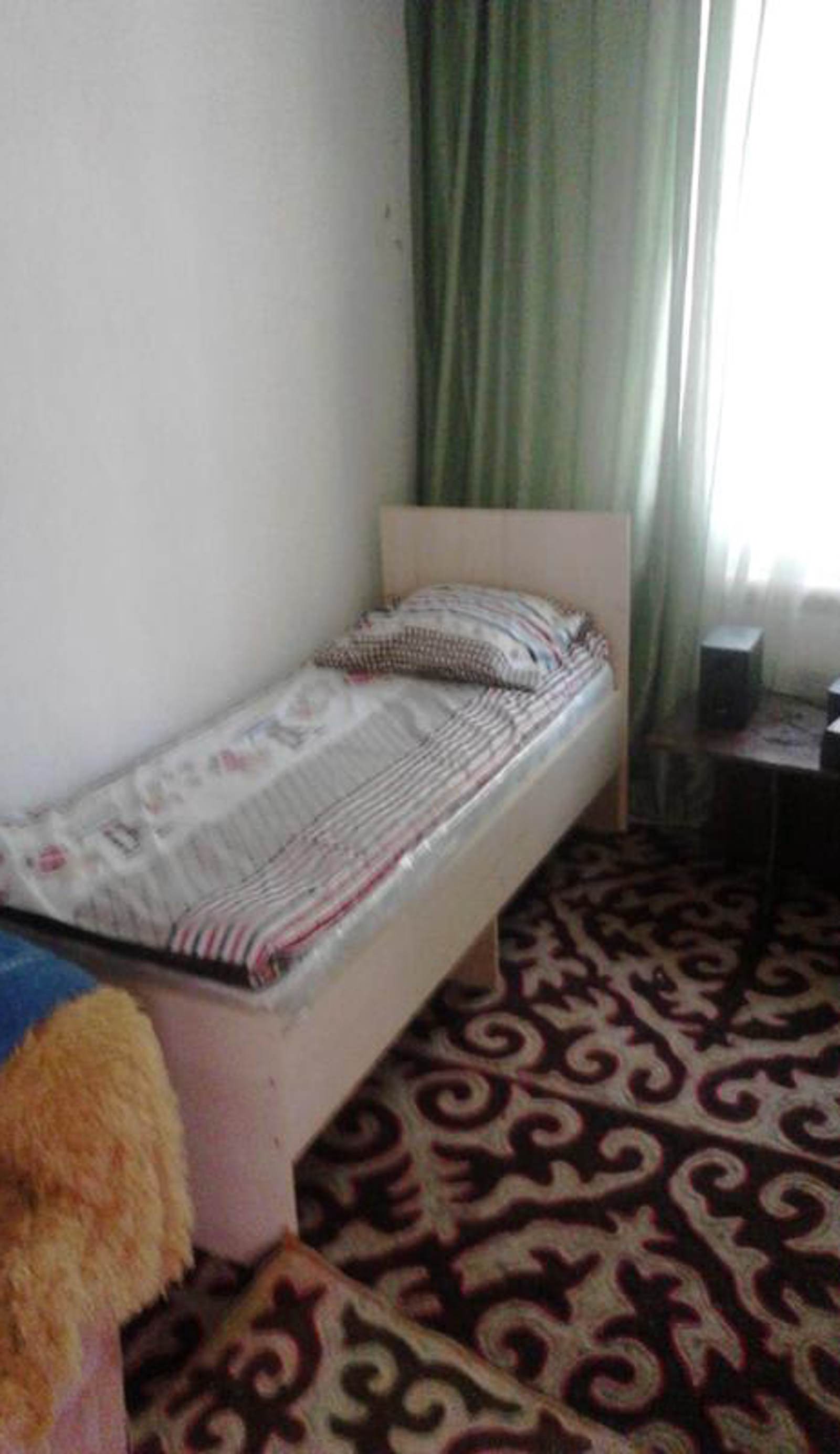Happy Hostel