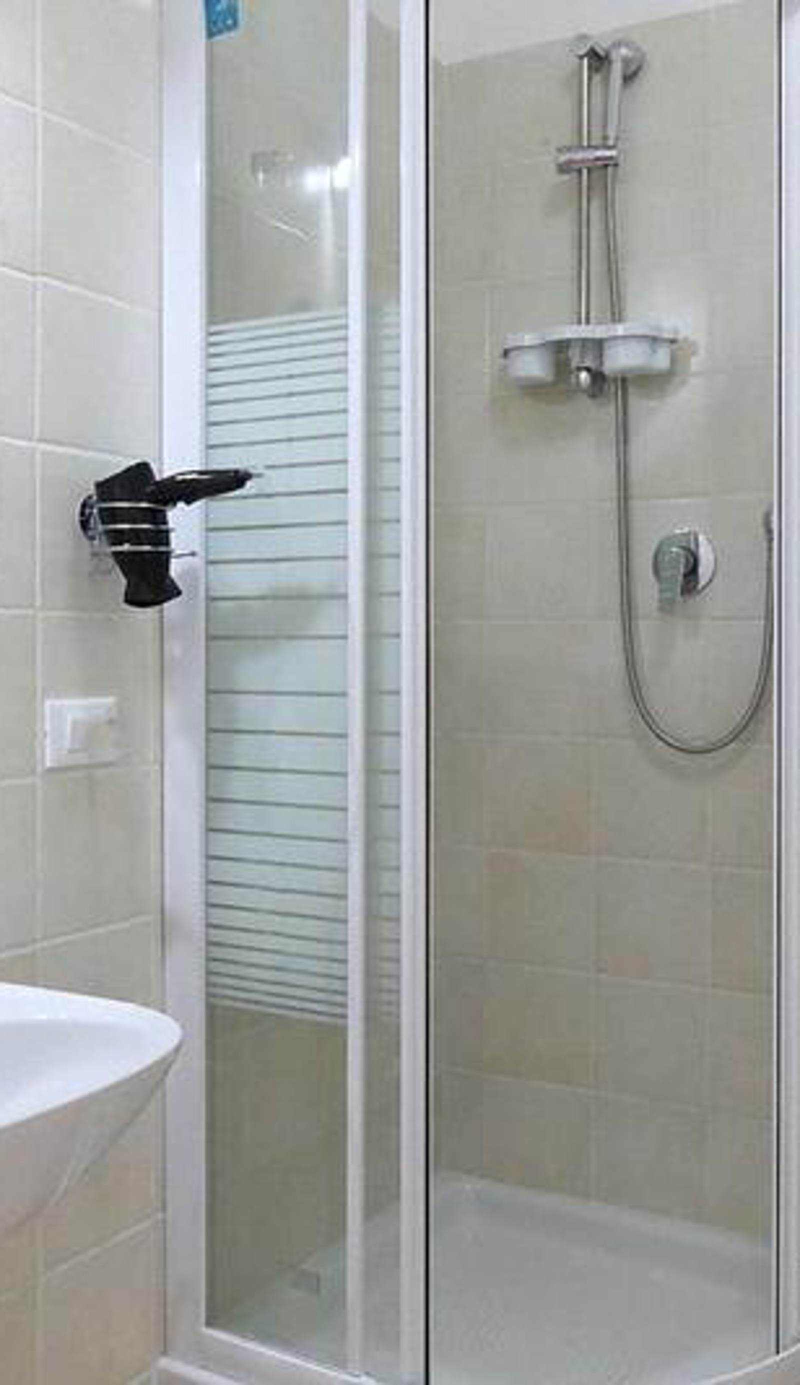 Mia Palace B&B and Hostel