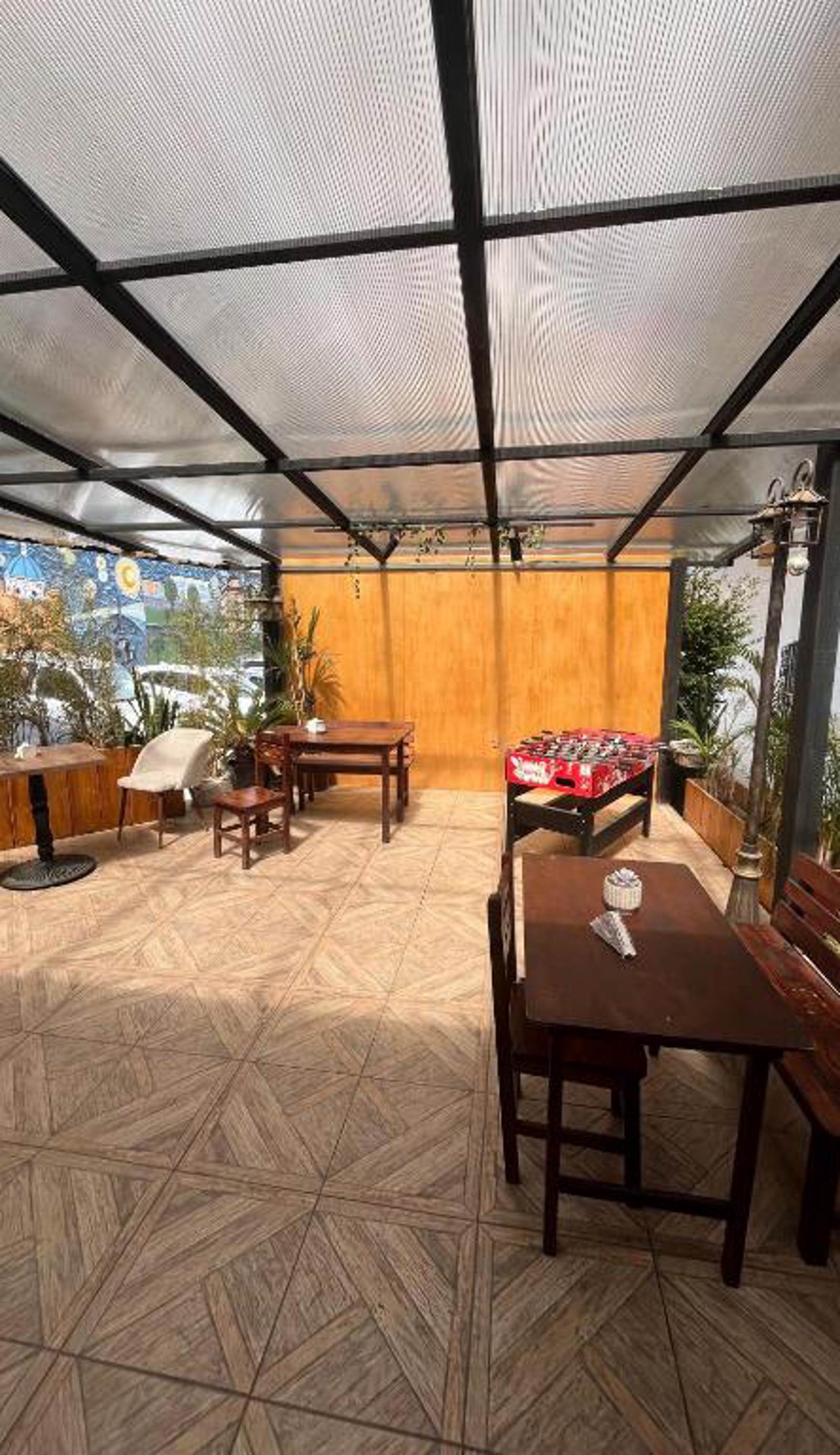 Beautiful hostel 5 blocks from Calderon Park