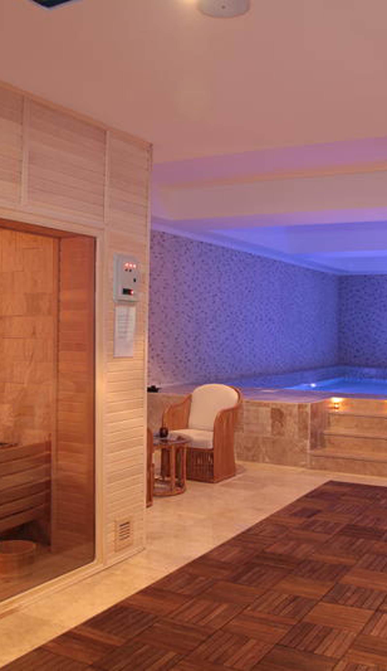 Oscar Resort Hotel