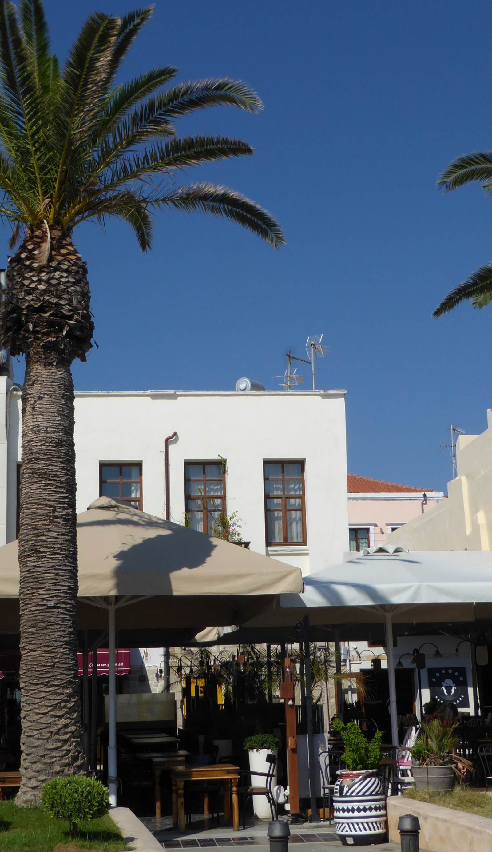 Rent Rooms The Sea-Front
