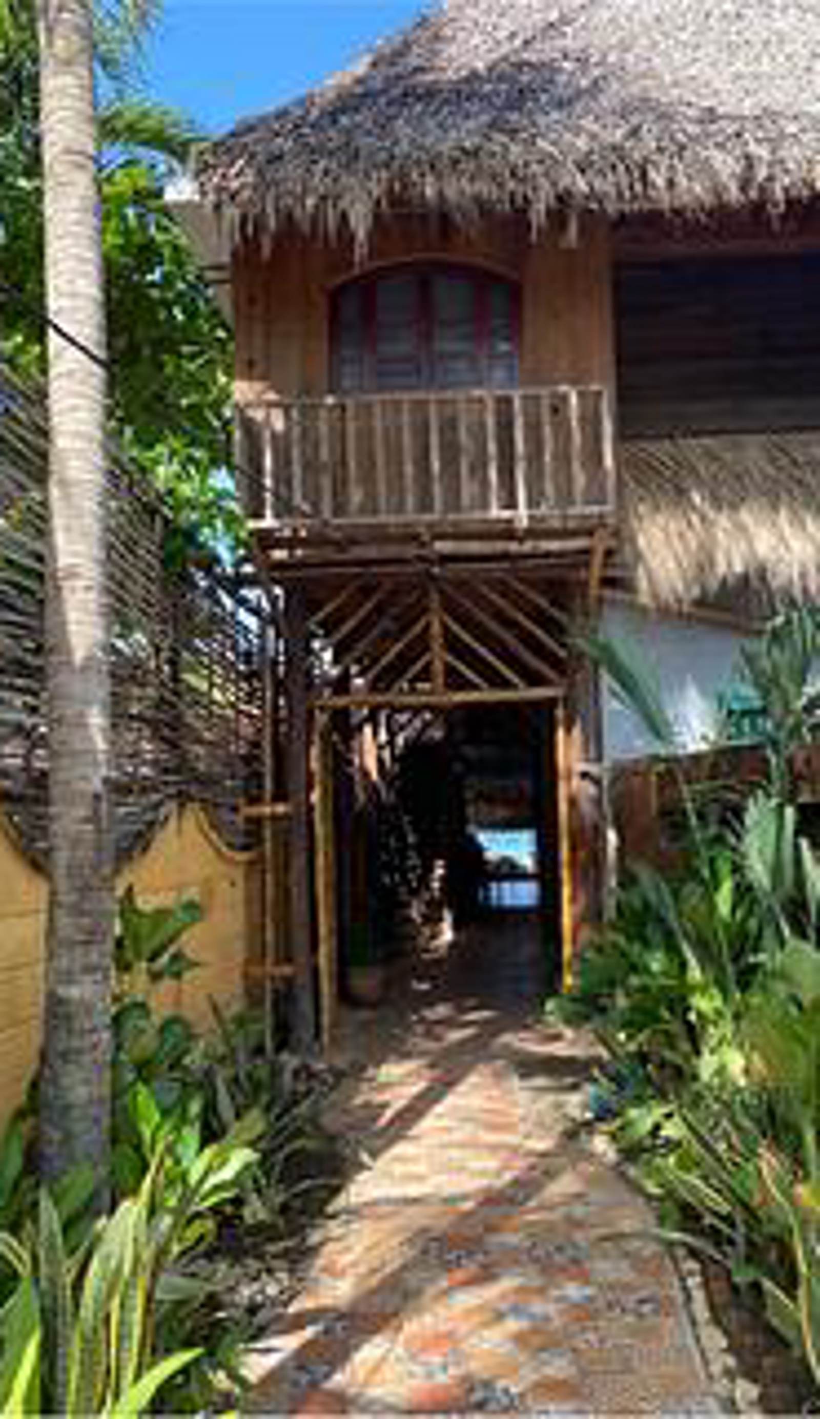 Simple Beach Lodge