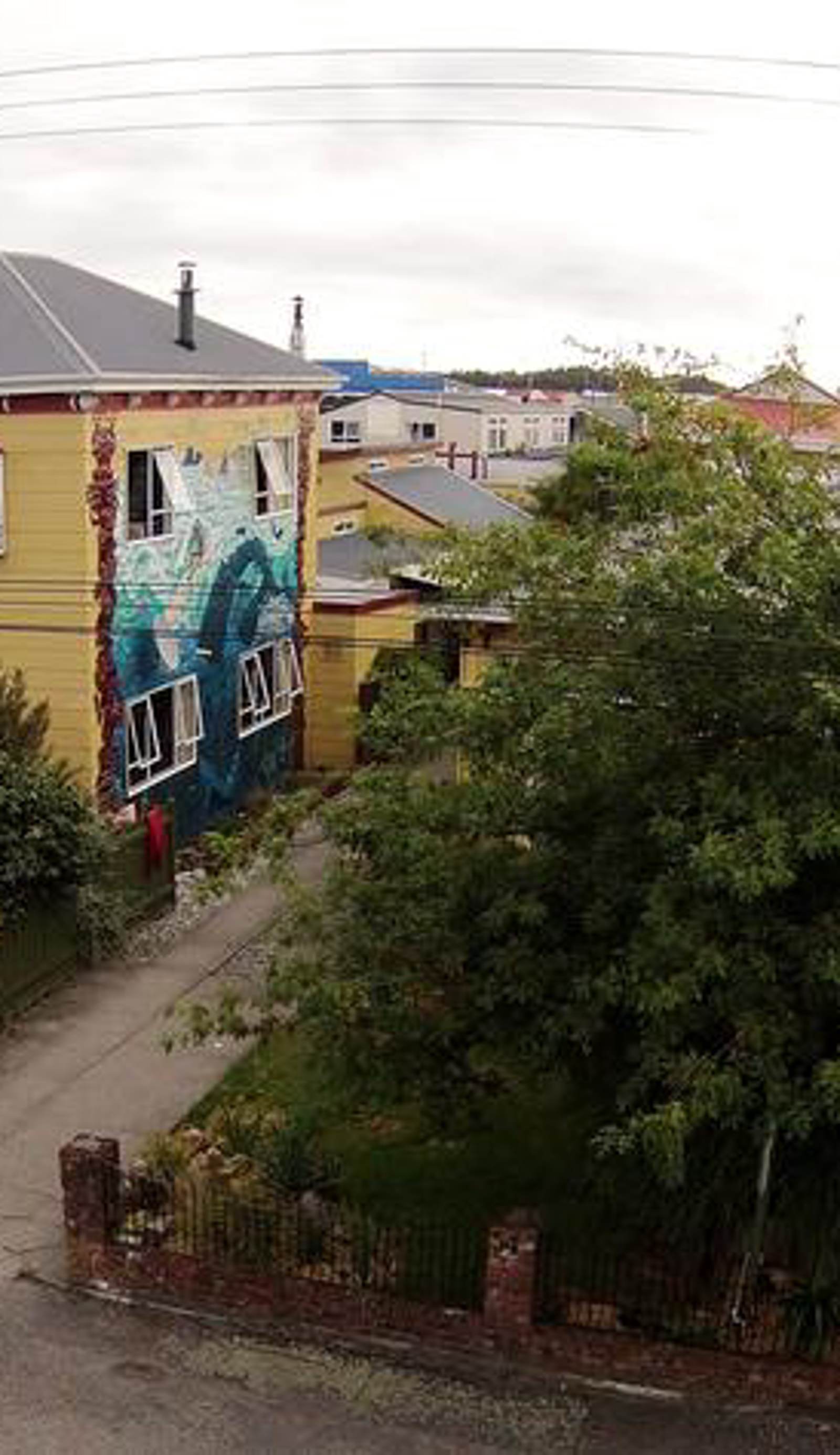 Bazils hostel & Surf school